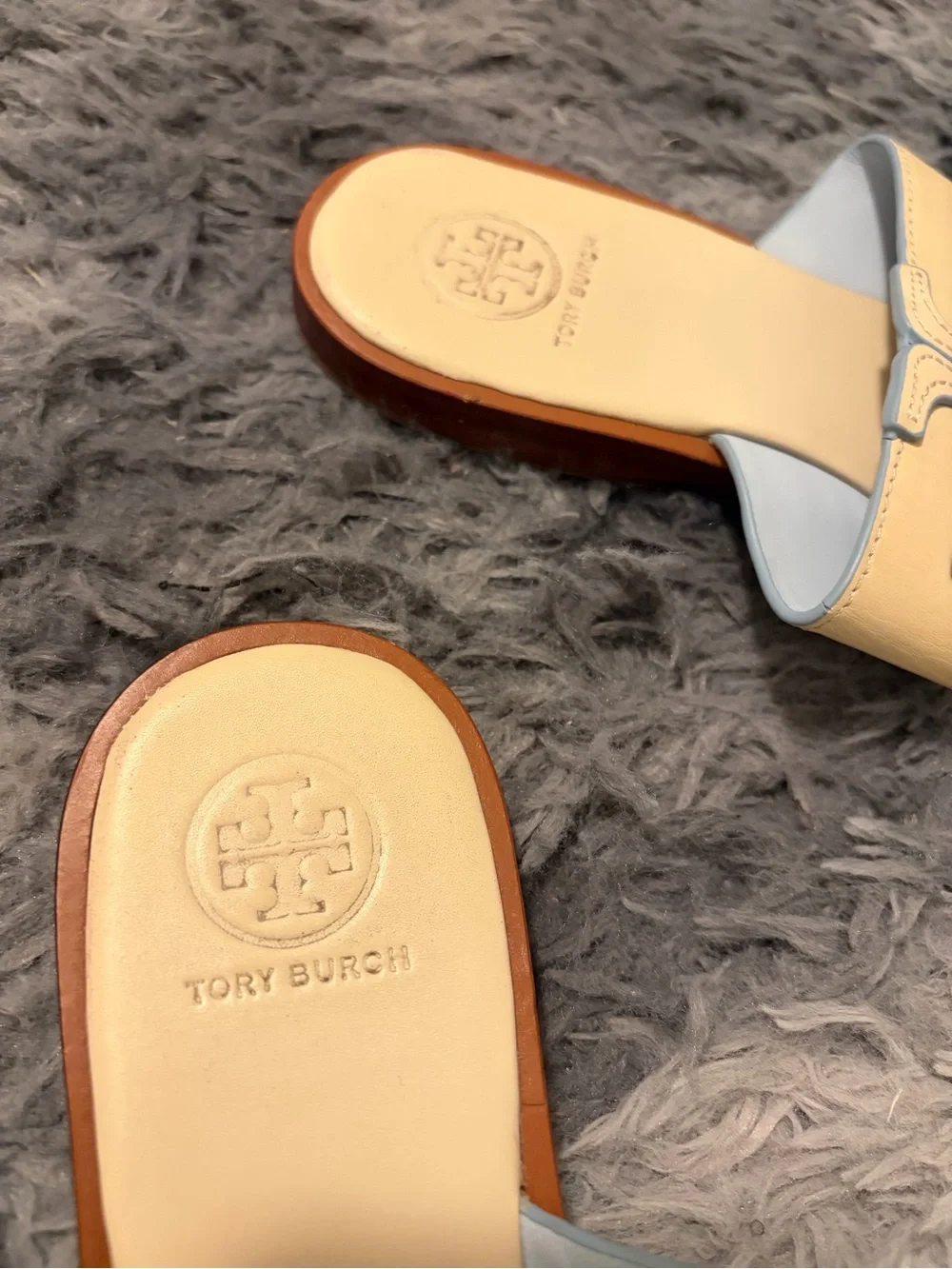 Tory Burch Miller Sandals 8.5 M Yellow Cream Leather Light Blue Trim Thong Flat